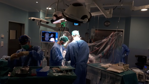Fotografia 2 durant la intervenció de cirurgia de mapatge cerebral