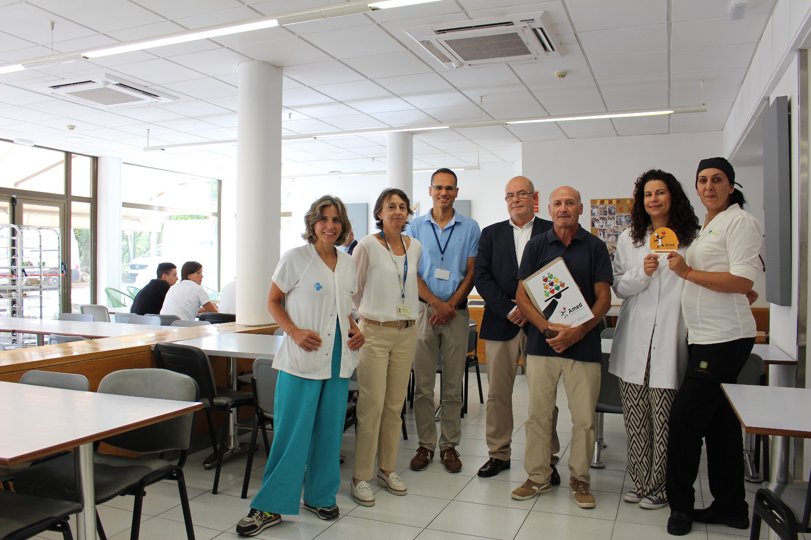 Un moment de l'acte de lliurament de l'acreditació amb representants de l'Hospital, Salut Pública i COEMCO.