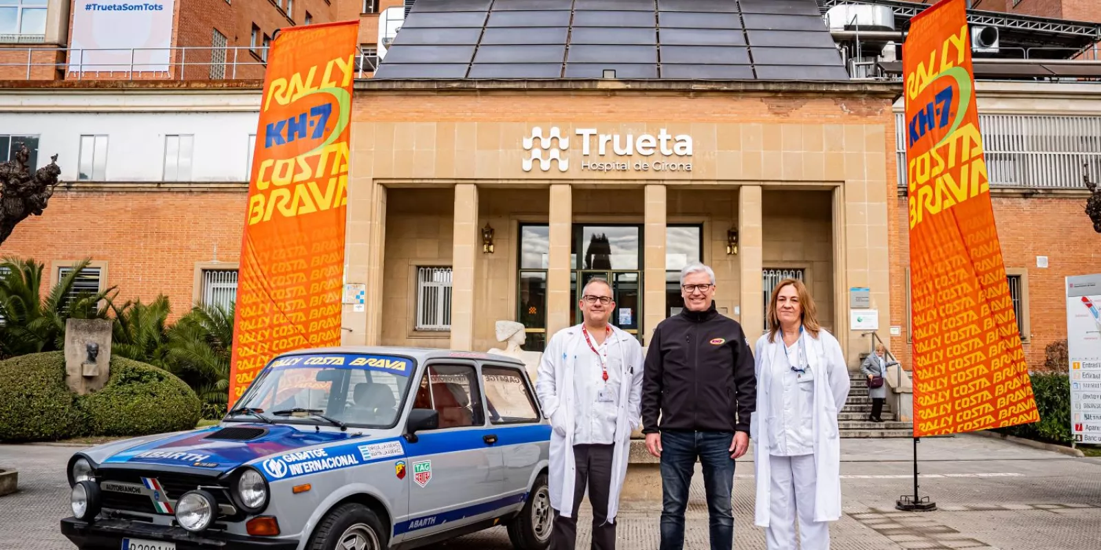 Representants del Servei de Cardiologia de l'Hospital Trueta i de Rally Classics durant la presentació de l'acord.