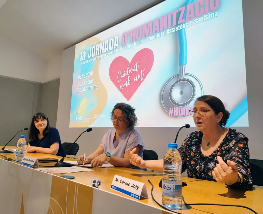 Taula inaugural de la 1a Jornada d'Humanització de l'Hospital Trueta i l'IAS. Intervenció de M. Carme Joly 