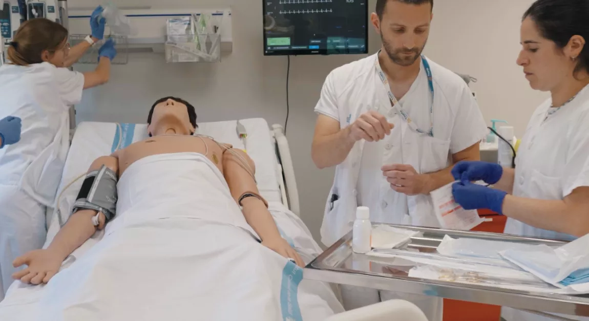 Activitat al box de crítics del centre de simulació clínica del Trueta