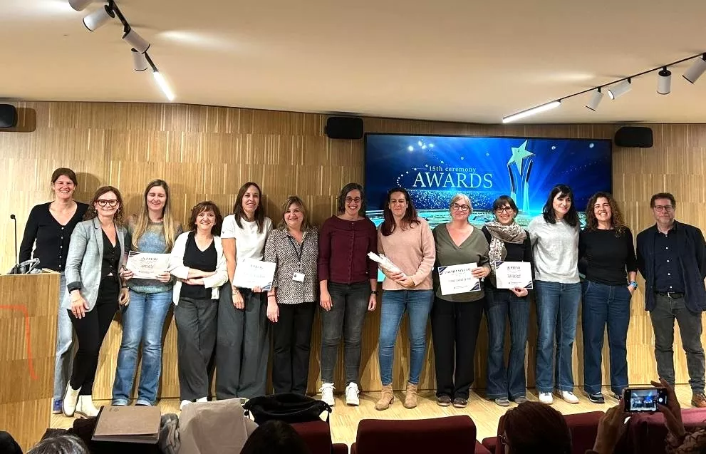 Representants dels equips d'atenció primària guardonats i del comitè de direcció APiC de l'ICS Girona en finalitzar la tercera sessió de les jornades d'intercanvi d'experiències.