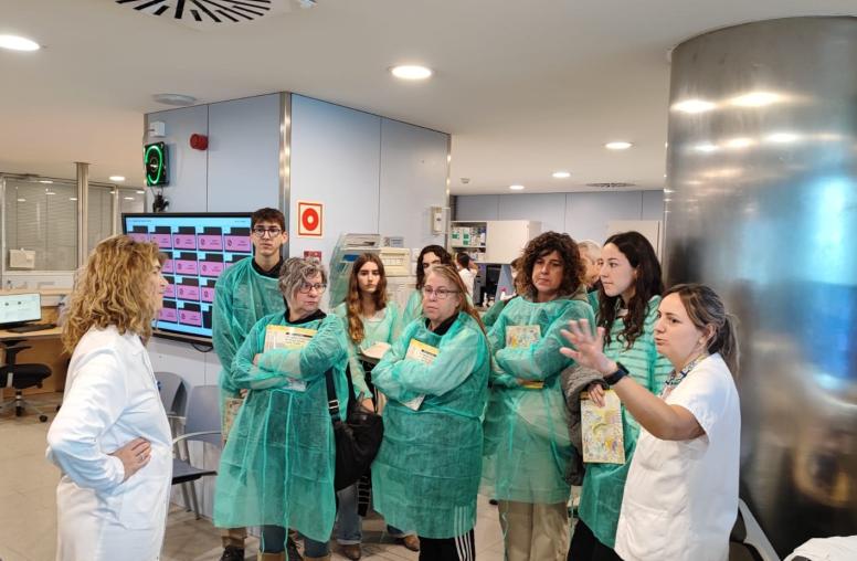 Visita a la UCI en el marc de la Jornada de Portes Obertes organitzades pel Trueta