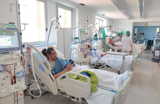 Sala de crònics del Servei de Nefrologia del Trueta