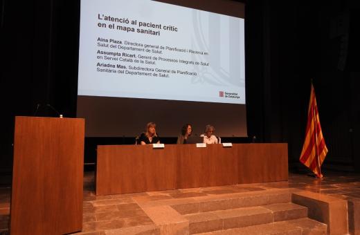 Una de les intervencions de la Jornada per explicar el nou model d'atenció al d'atenció al pacient crític i semicrític.
