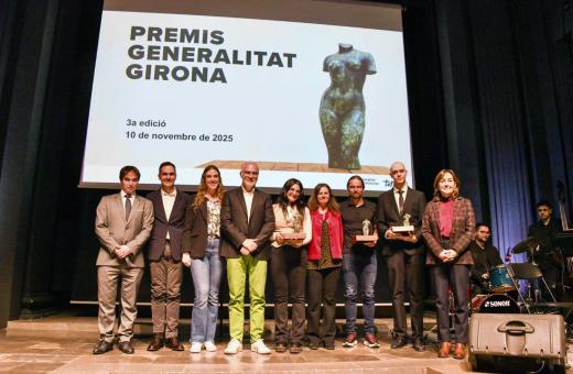 Imatge conjunta dels guardonats de la tercera edició dels premis Generalitat Girona. 