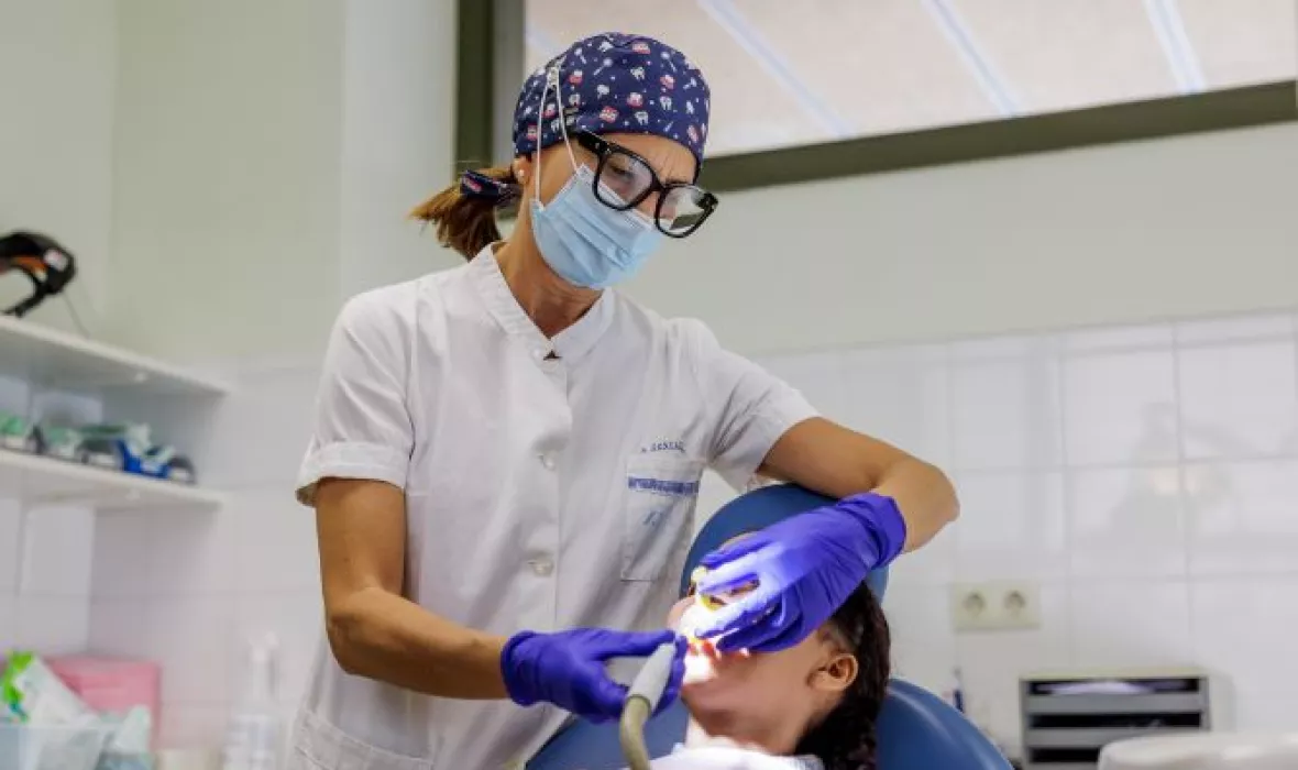 Imatge d'una consulta d'odontologia de l'ICS a Girona