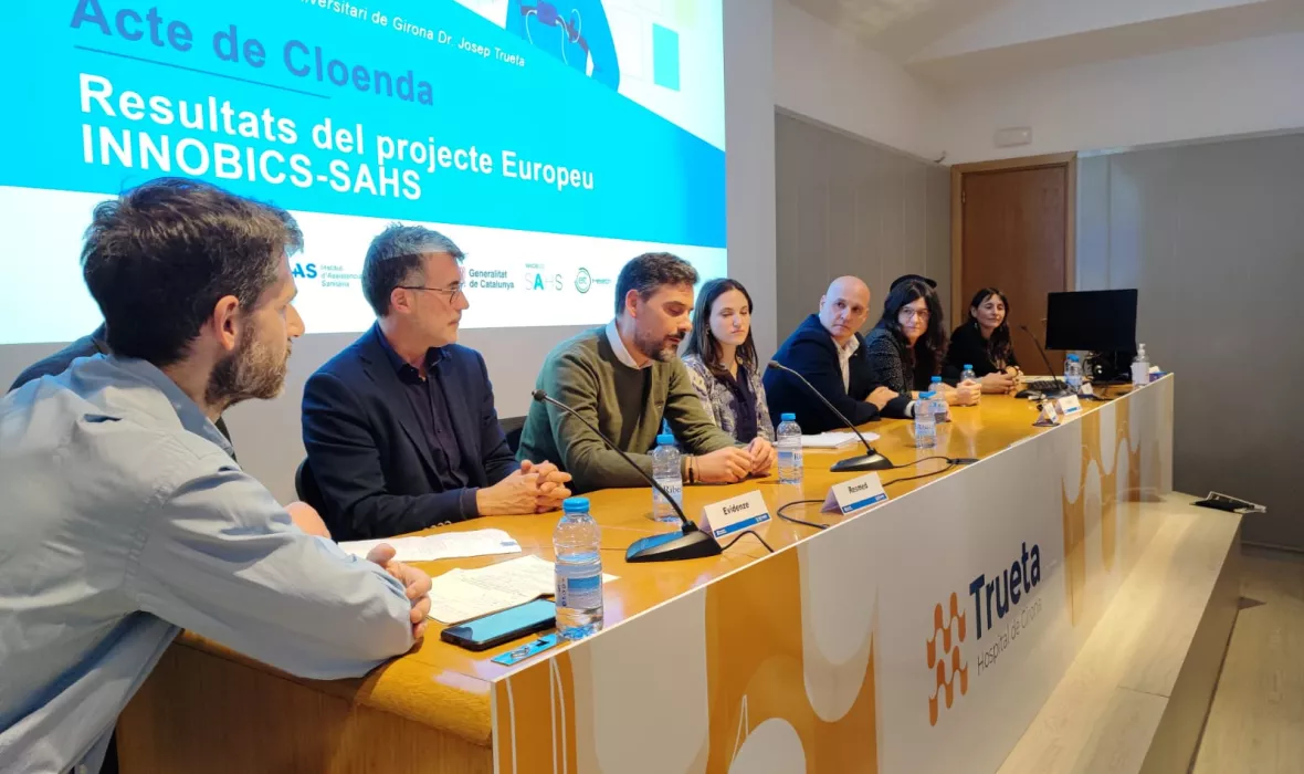 Taula principal de l'acte de cloenda del projecte INNOBICS-SAHS al Trueta