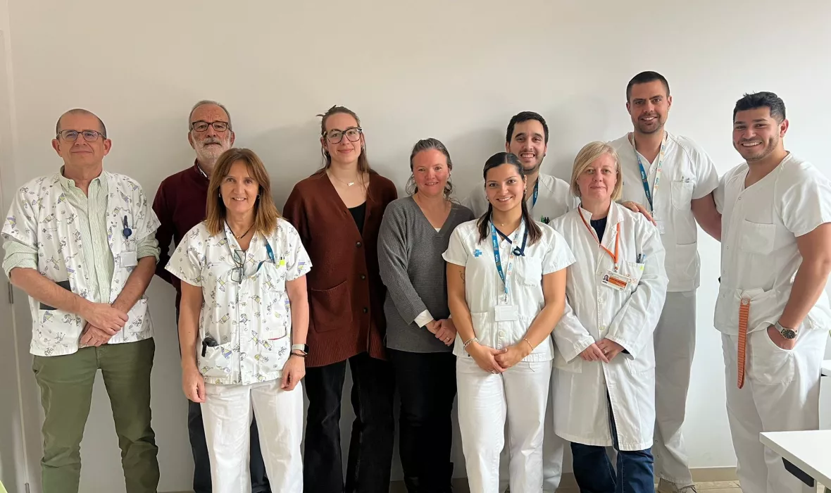 epresentants de la Fundació Jubert Figueras, de la Unitat de Continuïtat Assistencial Social i Sanitària i del Servei de Pediatria del Trueta i de l'ICO a Girona, durant la trobada per completar l'acord.