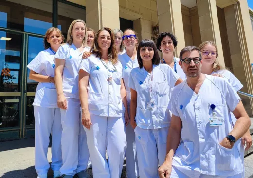 Els professionals de l'Equip d'Infusió i Accés Vascular del Trueta, a les portes del centre
