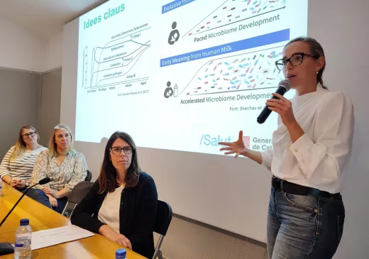 Isolda Vila, Nutricionista de l'EAP Tordera exposa els beneficis de la lactància materna per a l'alimentació del nadó.