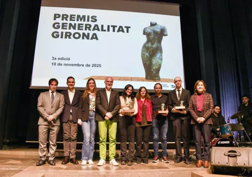 Imatge conjunta dels guardonats de la tercera edició dels premis Generalitat Girona. 