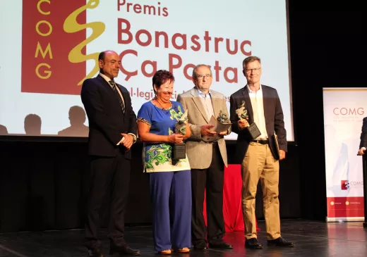 Foto-dels-guardonats-als-segons-premis-Bonastruc-%C3%A7a-Porta-del-COMG-1.JPG