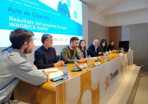 Taula principal de l'acte de cloenda del projecte INNOBICS-SAHS al Trueta