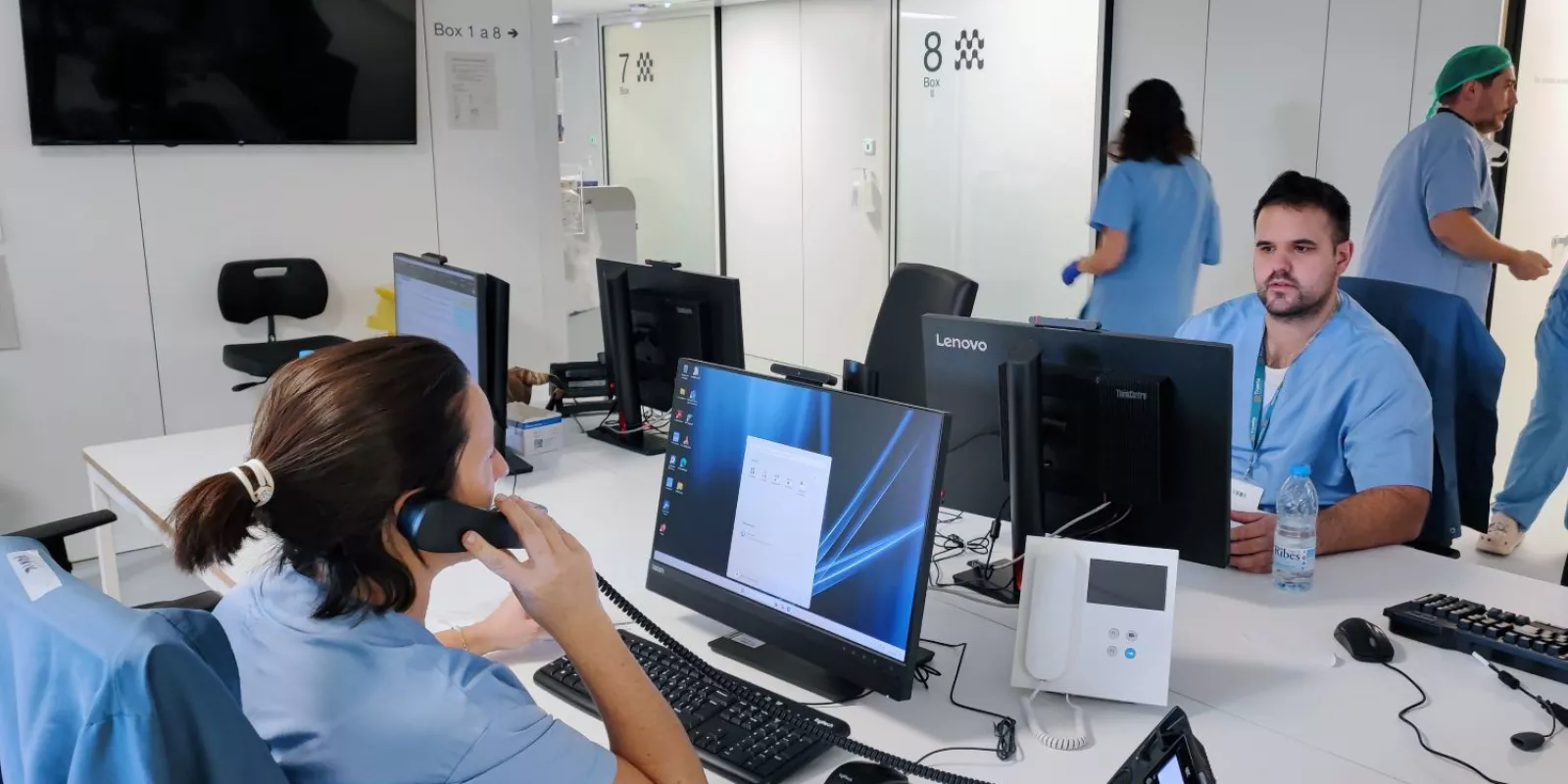 Sala de control d'infermeria de la nova àrea de reanimació postquirúrgica del Trueta