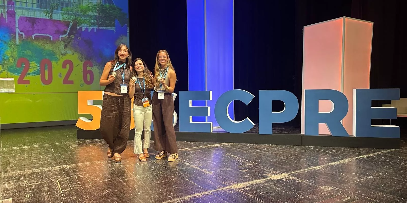 Les tres residents del Servei de Cirurgia Plàstica del Trueta participants en l'olimpíada de l'especialitat.
