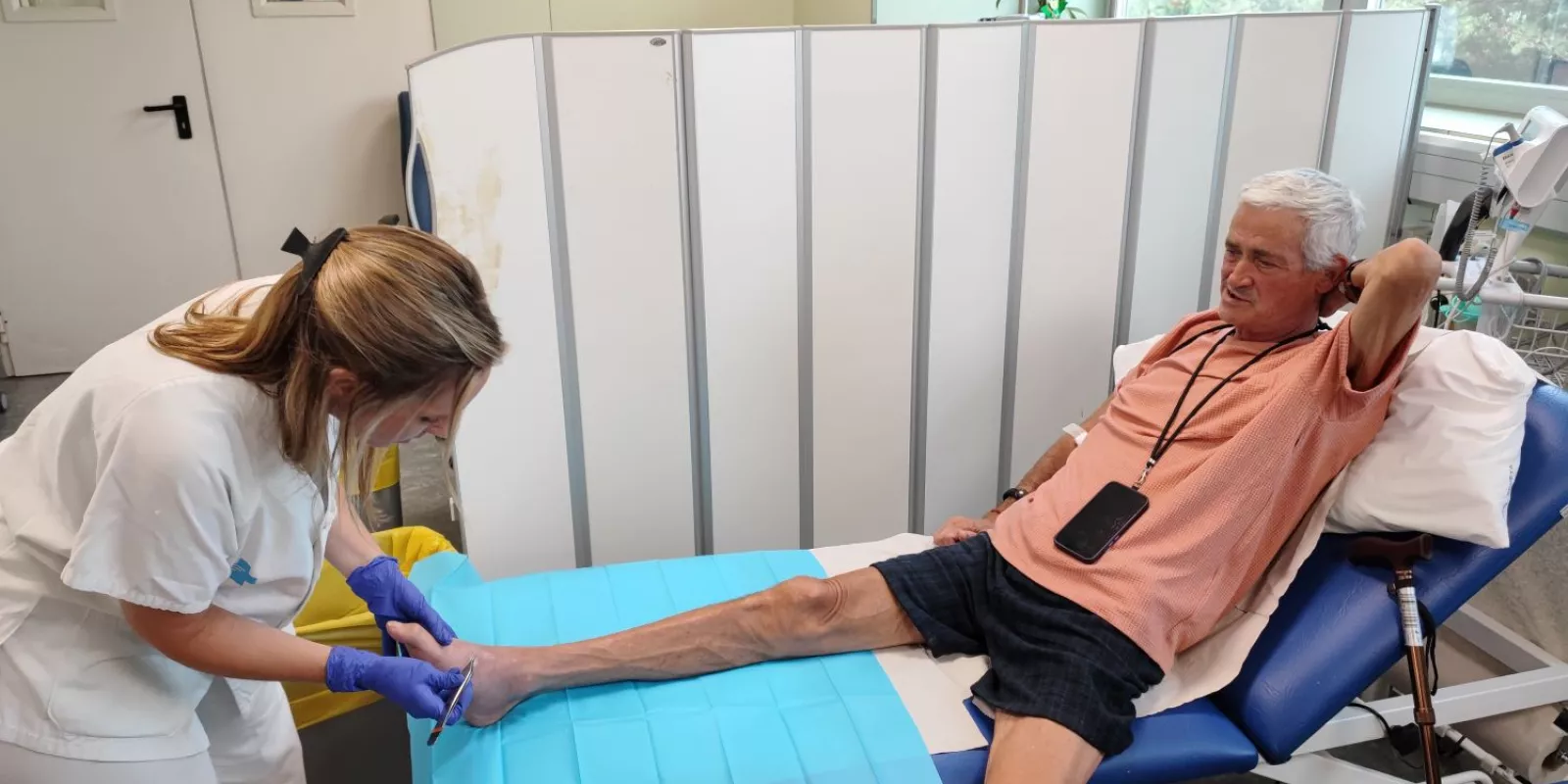 Professional del Trueta fa cures vinculades al peu diabètic a l'Hospital de Dia del Trueta