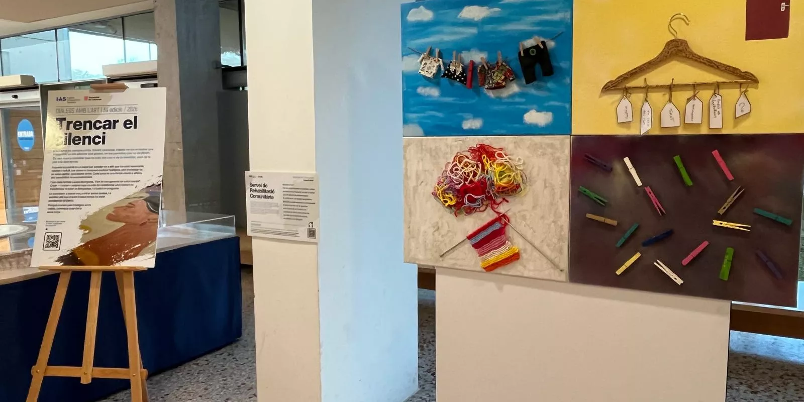Exposició 'Dialegs amb Art' dins del programa d'activitats del Dia Mundial de la Salut Metal.
