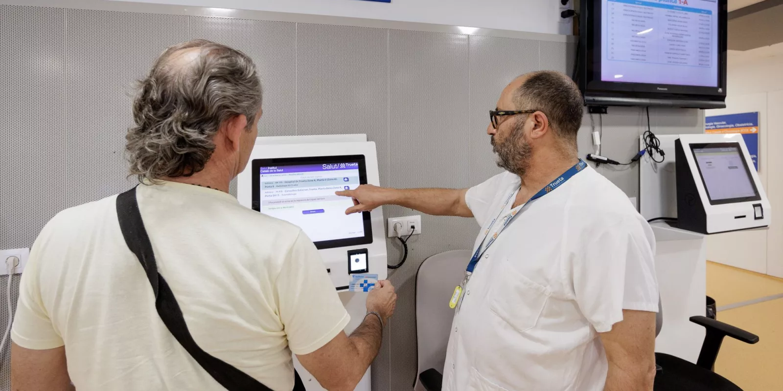 Vestíbul d'accés a les consultes externes de l'Hospital Trueta.