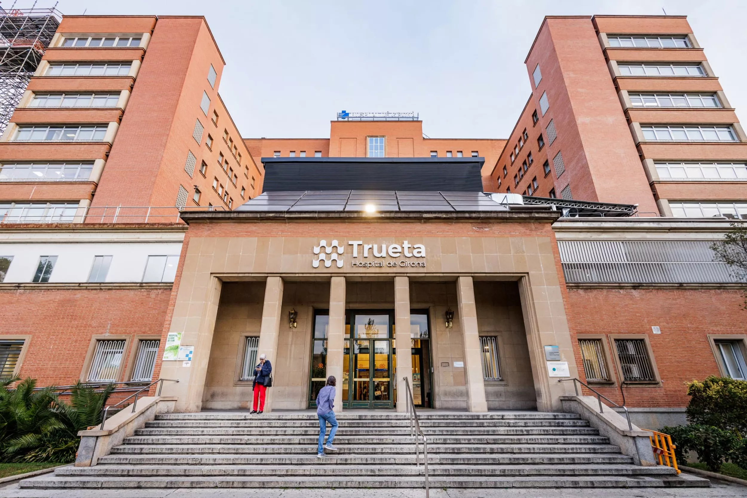 Entrada a l'hospital Trueta