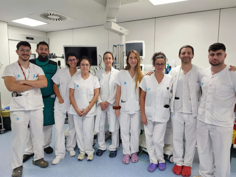 Aquest procediment ofereix una opció terapèutica menys invasiva a determinats pacients amb dificultats per respirar a causa de l’excés d’aire que els queda atrapat als pulmons