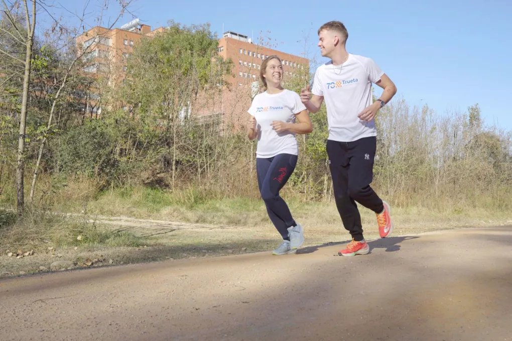 Imatge promocional de la cursa i marxa solidària dels 70 anys de l'Hospital Trueta.