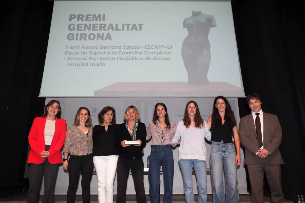 Professionals de l'ESCAP-GI durant l'entrega dels Premis Generalitat a Girona.