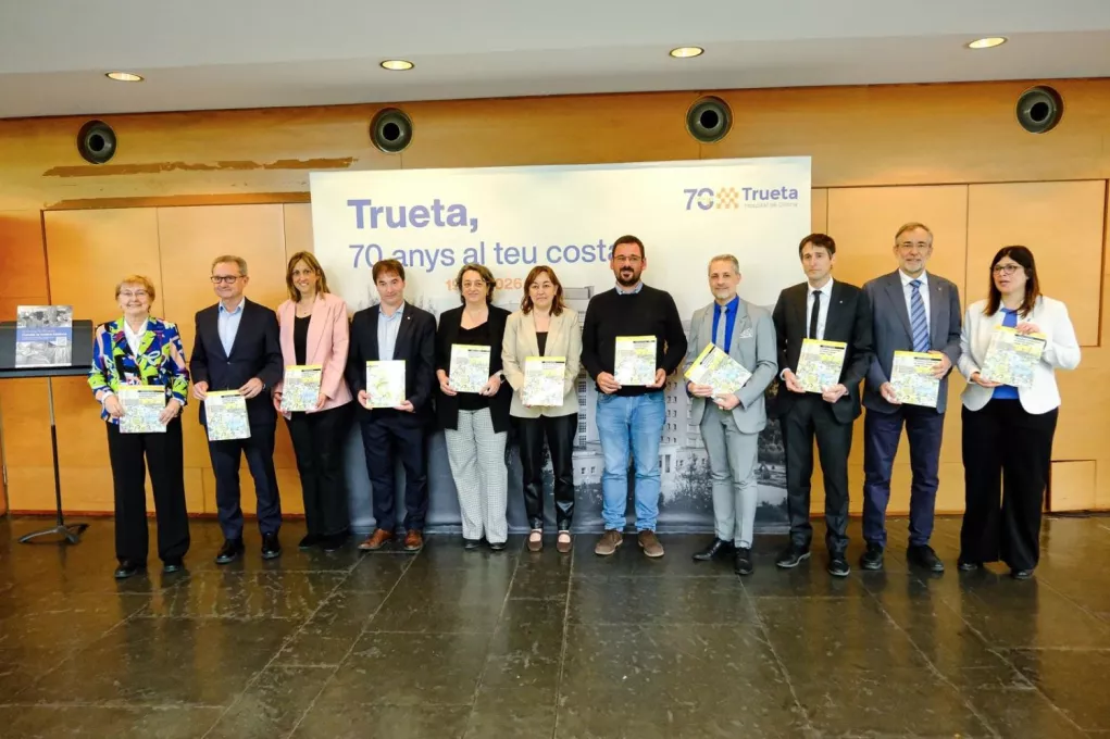 Representants de diferents institucions durant l'acte dels 70è aniverari Trueta