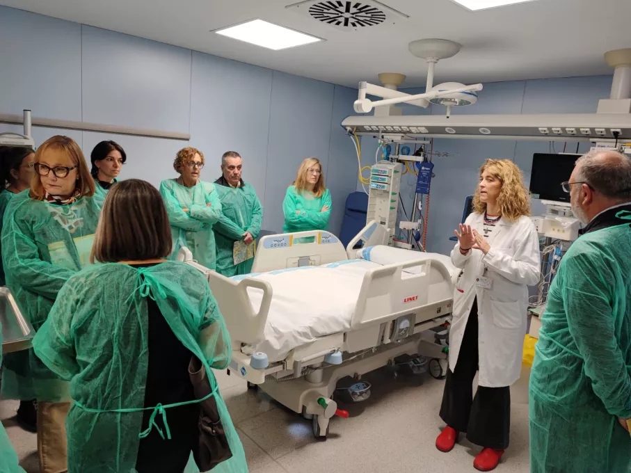 Visita a la UCI en el marc de la Jornada de Portes Obertes organitzada per l'Hospital Josep Trueta