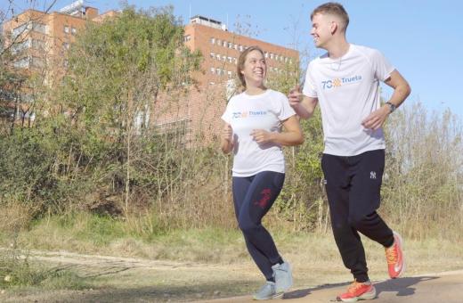 Imatge promocional de la cursa i marxa solidària dels 70 anys de l'Hospital Trueta.