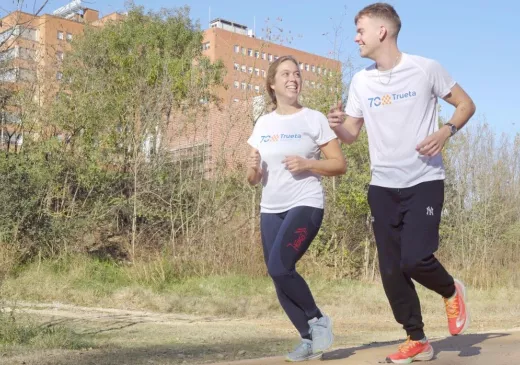 Imatge promocional de la cursa i marxa solidària dels 70 anys de l'Hospital Trueta.